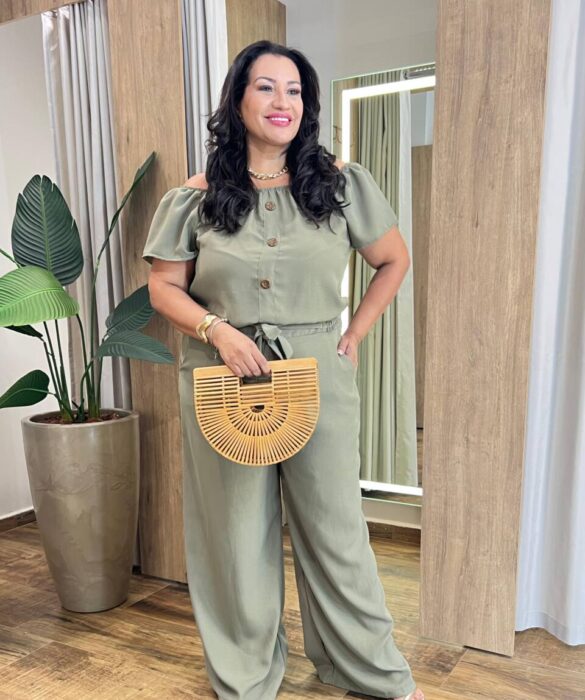 Conjunto Feminino Plus Cropped e Calça com Amarração Verde Oliva - Fernanda Ramos Store