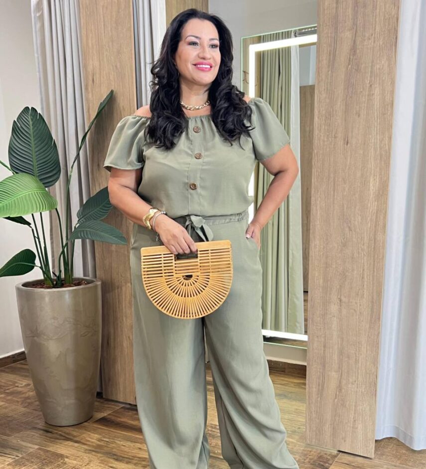 Conjunto Feminino Plus Cropped e Calça com Amarração Verde Oliva - Fernanda Ramos Store