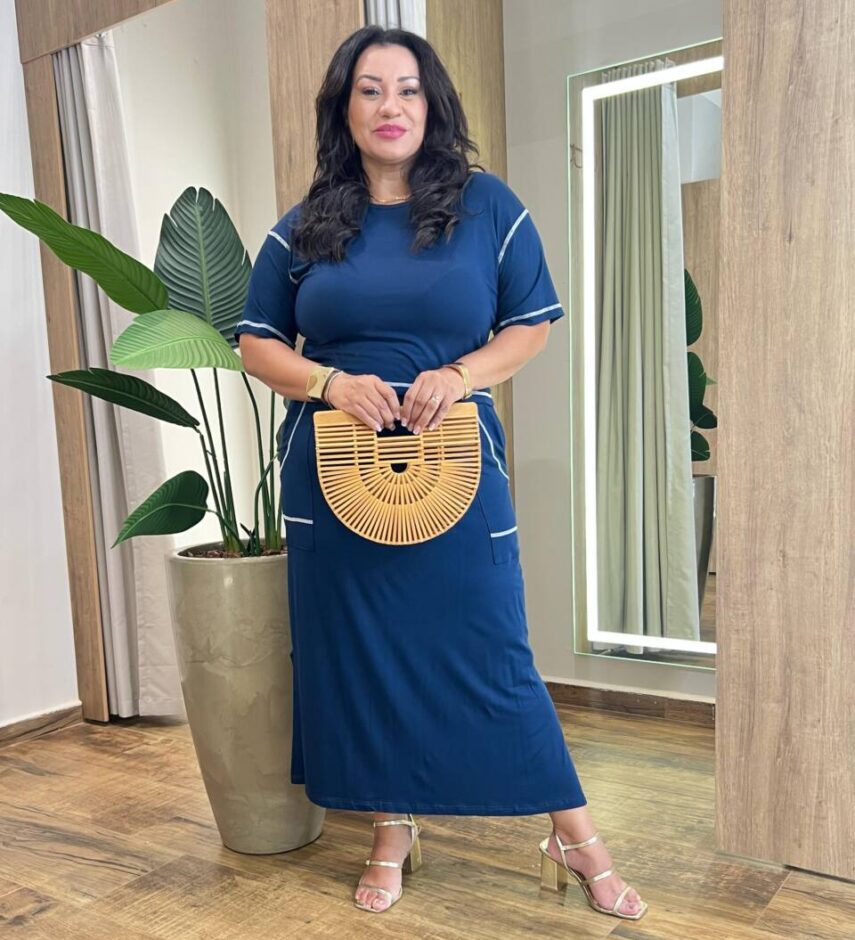Conjunto Feminino Plus Isis Blusa Manga Curta e Saia Longa Midi Azul - Fernanda Ramos Store