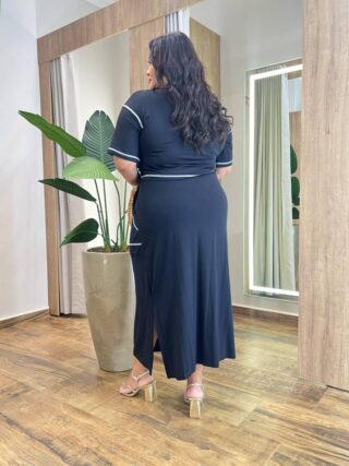 Conjunto Feminino Plus Isis Blusa Manga Curta e Saia Longa Midi Preto - Fernanda Ramos Store
