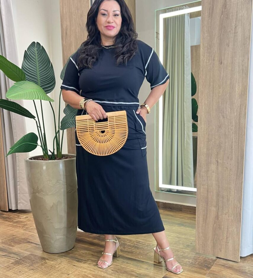 Conjunto Feminino Plus Isis Blusa Manga Curta e Saia Longa Midi Preto - Fernanda Ramos Store