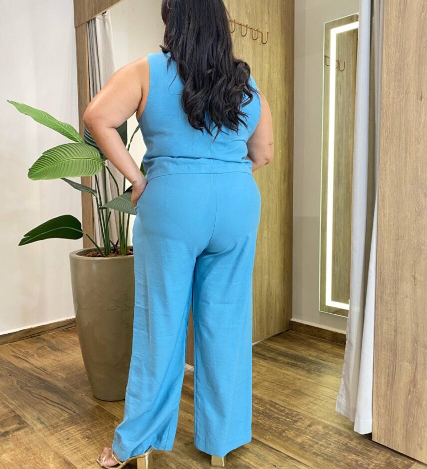 Conjunto Feminino Plus Luiza Colete e Calça Azul Celeste - Fernanda Ramos Store
