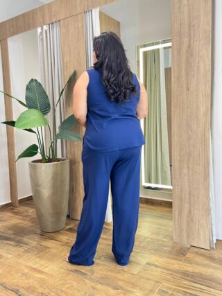 Conjunto Feminino Plus Regata e Calça com Detalhe e Botões Azul - Fernanda Ramos Store