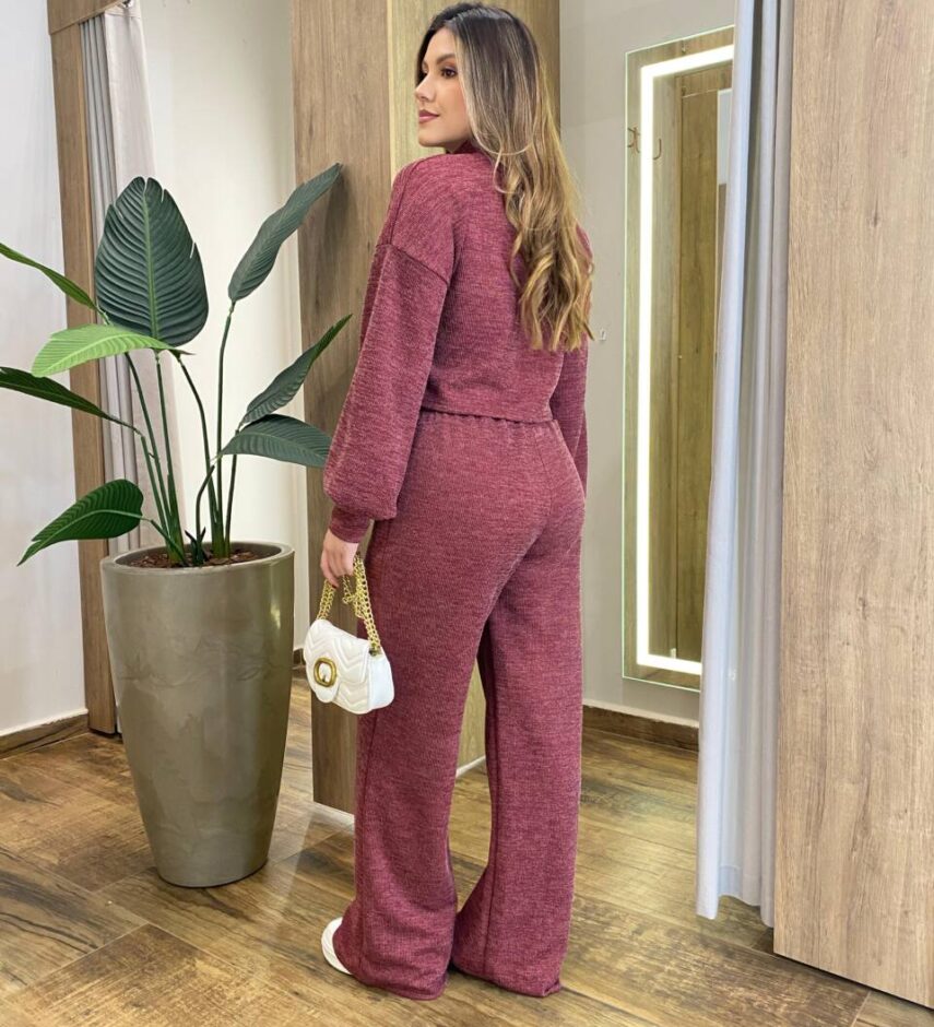 Conjunto Feminino Tricot Camily Blusa Gola Alta e Calça Vinho - Fernanda Ramos Store