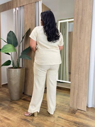 Conjunto Maia Feminino Viscolinho Plus Blusa e Calça Bege - Fernanda Ramos Store