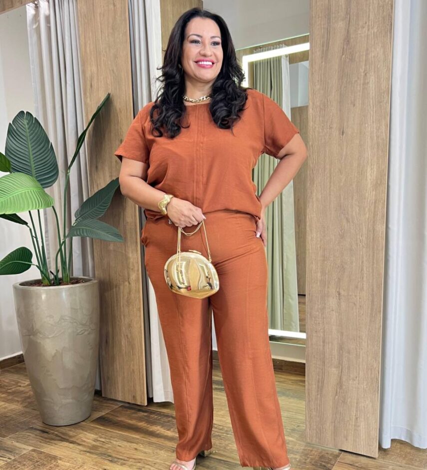 Conjunto Maia Feminino Viscolinho Plus Blusa e Calça Caramelo - Fernanda Ramos Store