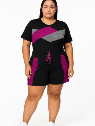 Conjunto Plus Blusa Manga Curta com Faixas Fúcsia e Short Preto - Fernanda Ramos Store