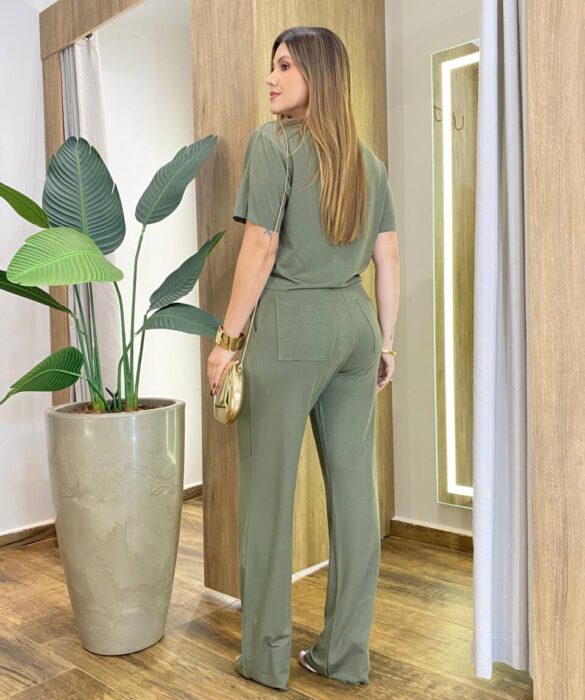 Conjunto Moletinho Estela Cropped Manga Curta e Calça Verde - Fernanda Ramos Store