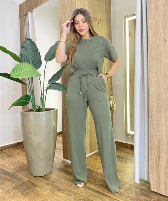 Conjunto Moletinho Estela Cropped Manga Curta e Calça Verde - Fernanda Ramos Store