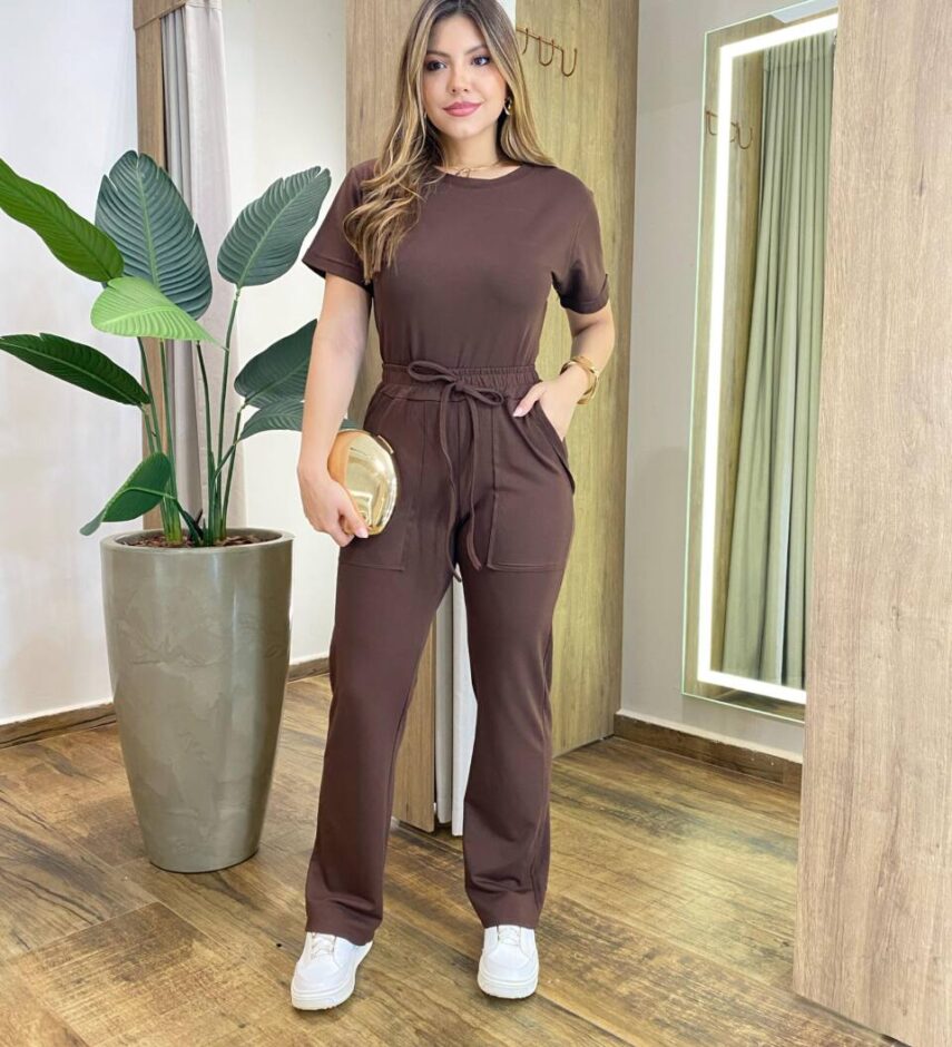 Conjunto Moletinho Vania Blusa Manga Curta e Calça Marrom - Fernanda Ramos Store