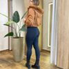 Jaqueta Feminina Aline Peluciada Capuz Removível e Botões Caramelo - Fernanda Ramos Store