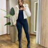 Jaqueta Feminina Aline Peluciada Capuz Removível e Botões Creme - Fernanda Ramos Store