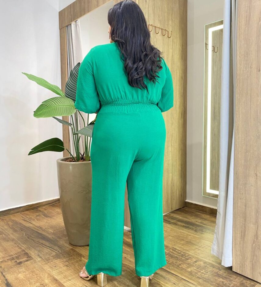Macacão Feminino Longo Plus Angelica sem Bojo e Bolso Verde - Fernanda Ramos Store