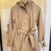 Parka Feminina Manga Longa Brenda Peluciada e Detalhes Caqui - Fernanda Ramos Store