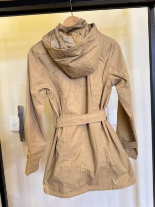 Parka Feminina Manga Longa Brenda Peluciada e Detalhes Caqui - Fernanda Ramos Store