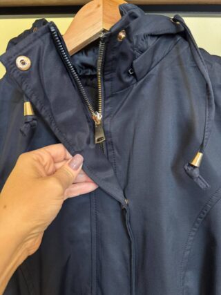 Parka Feminina Manga Longa Brenda Peluciada e Detalhes Preta - Fernanda Ramos Store