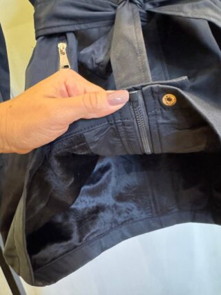 Parka Feminina Manga Longa Brenda Peluciada e Detalhes Preta - Fernanda Ramos Store