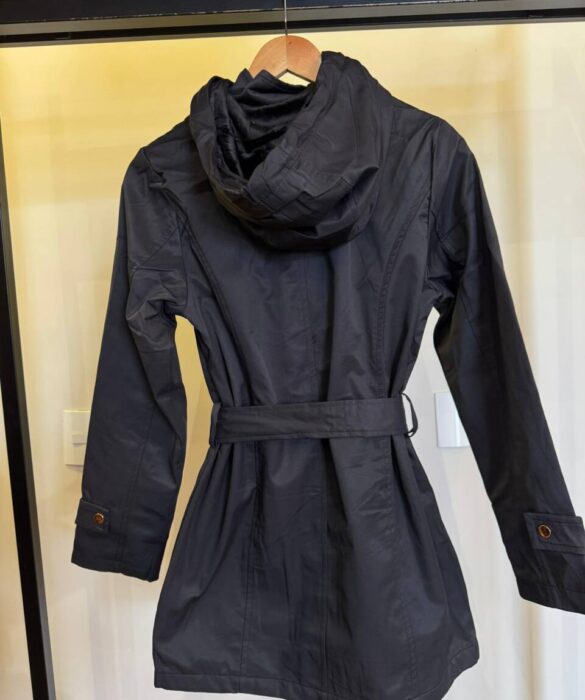 Parka Feminina Manga Longa Brenda Peluciada e Detalhes Preta - Fernanda Ramos Store