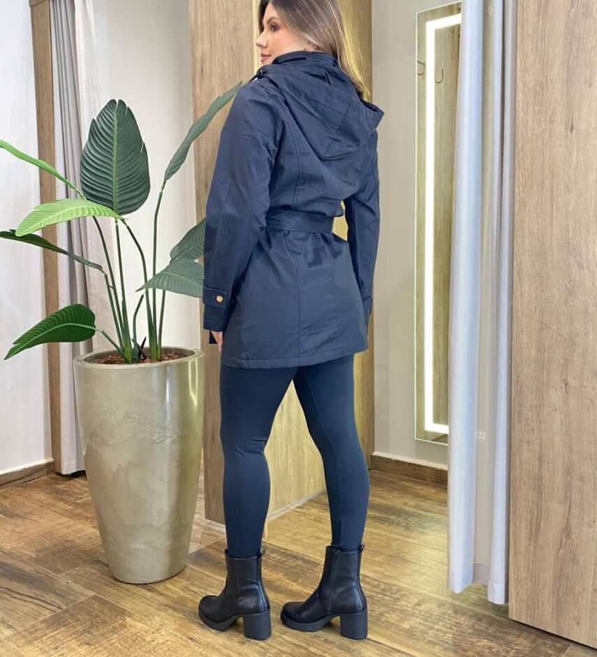 Parka Feminina Manga Longa Brenda Peluciada e Detalhes Preta - Fernanda Ramos Store