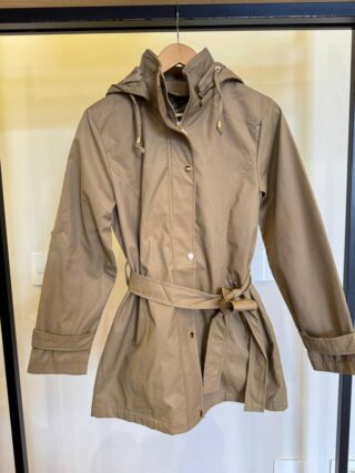 Parka Feminina Manga Longa Brenda Peluciada e Detalhes Verde Musgo - Fernanda Ramos Store
