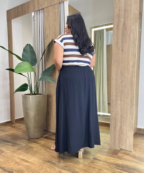 Saia Longa Feminina Plus com Bolsos e Amarração Preta - Fernanda Ramos Store