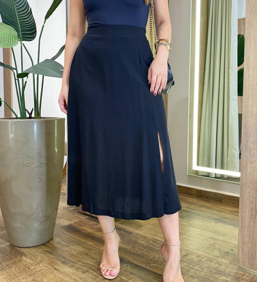Saia Midi Feminina Joice Elástico na Cintura e Fenda Preta - Fernanda Ramos Store