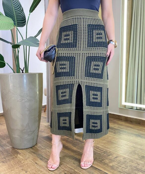 Saia Midi Tricot Modal com Fenda Frontal Estampada Verde - Fernanda Ramos Store