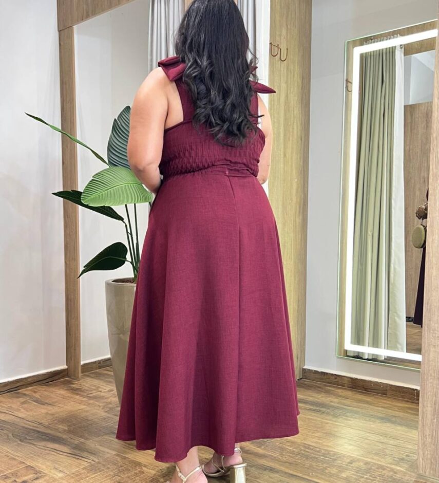 Vestido Longo com Bojo Plus Detalhe em Laço com Lastex Vinho - Fernanda Ramos Store