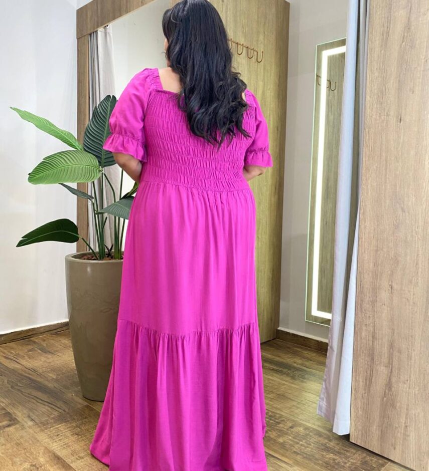 Vestido Longo sem Bojo Plus com Lastex e Detalhe na Manga Fúcsia - Fernanda Ramos Store