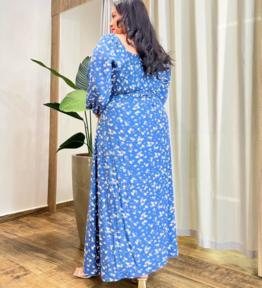 Vestido Longo sem Bojo Plus Lastex e Manga Longa Estampado Azul - Fernanda Ramos Store