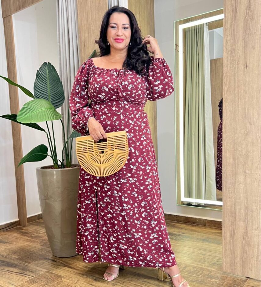Vestido Longo sem Bojo Plus Lastex e Manga Longa Estampado Vinho - Fernanda Ramos Store