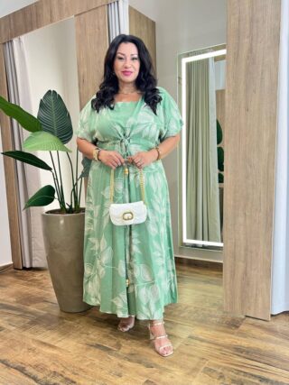 Vestido Longo sem Bojo Plus Manga Curta com Detalhes Estampado - Fernanda Ramos Store