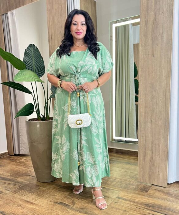 Vestido Longo sem Bojo Plus Manga Curta com Detalhes Estampado - Fernanda Ramos Store
