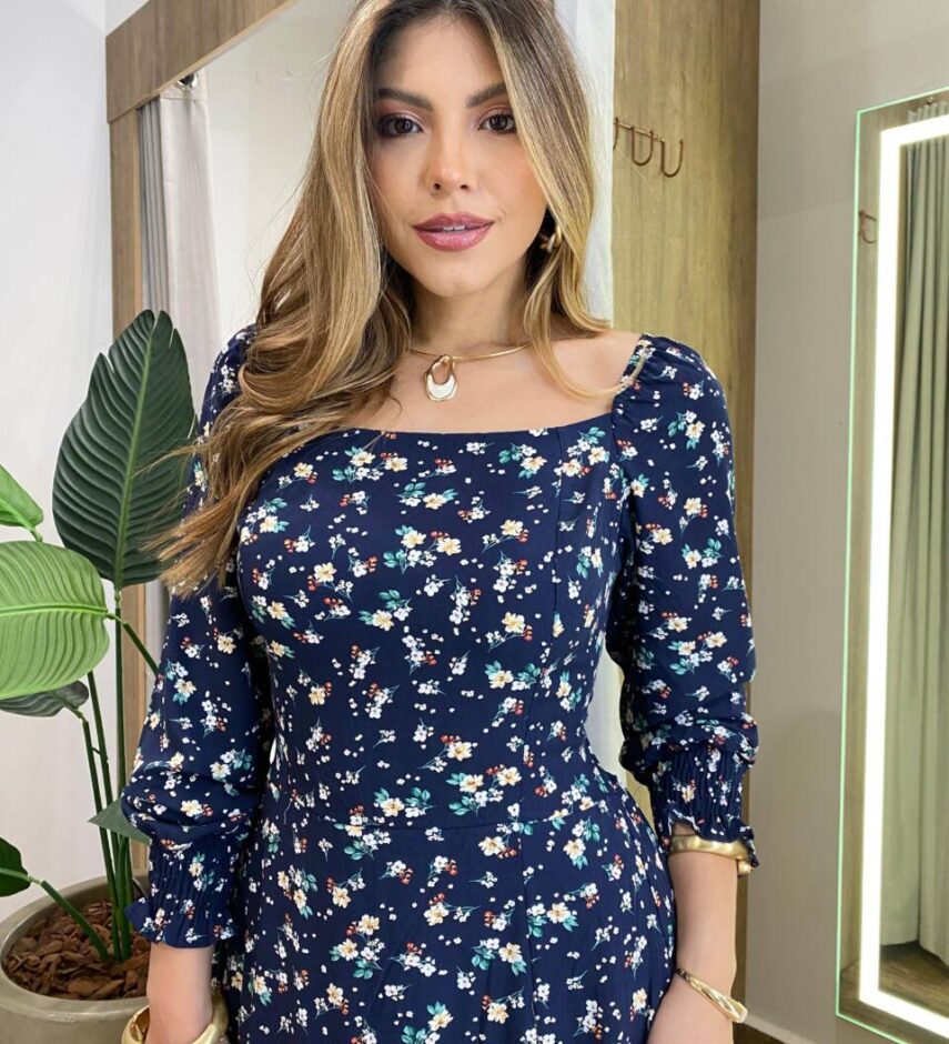 Vestido Manga Longo sem Bojo Floral Azul com Lastex no Punho - Fernanda Ramos Store