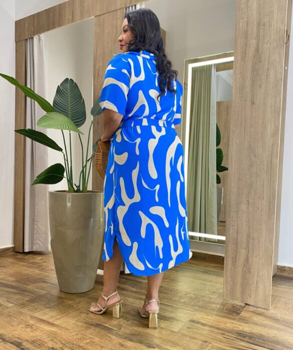 Vestido Midi Plus sem Bojo Fechamento em Botões Azul - Fernanda Ramos Store