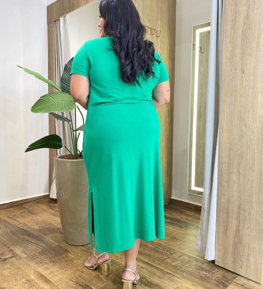 Vestido Midi Plus sem Bojo Malha Manga Curta Verde Bandeira - Fernanda Ramos Store