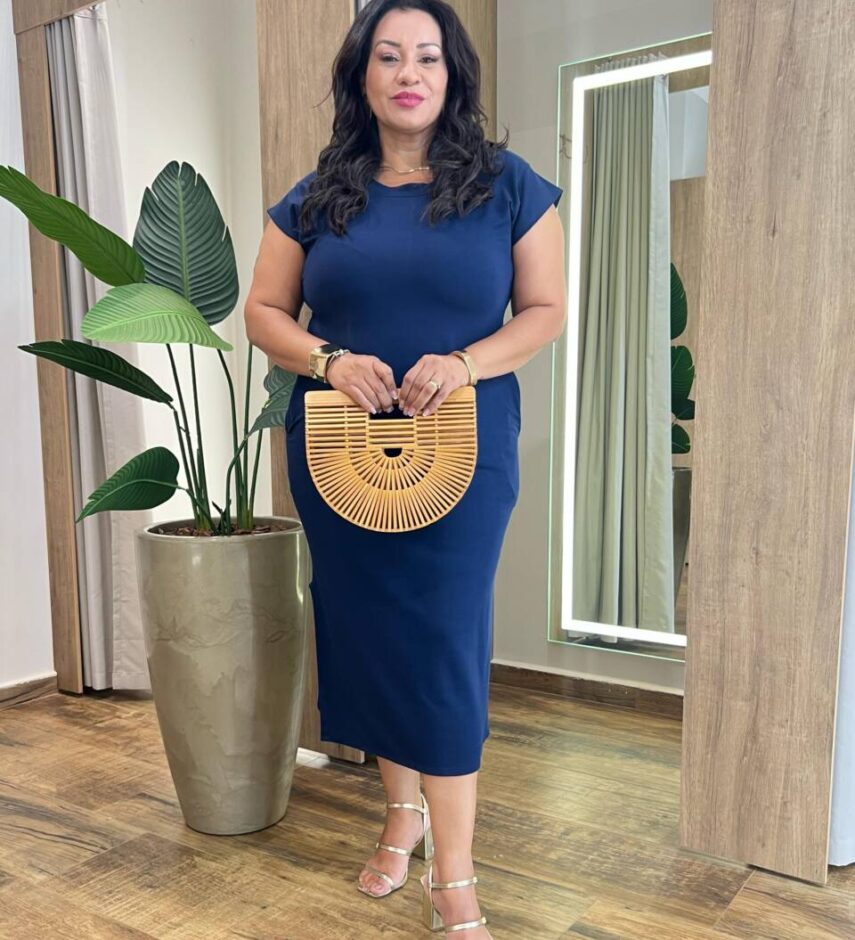 Vestido Midi Plus Sofia sem Bojo Malha Manga Muscle Azul Marinho - Fernanda Ramos Store