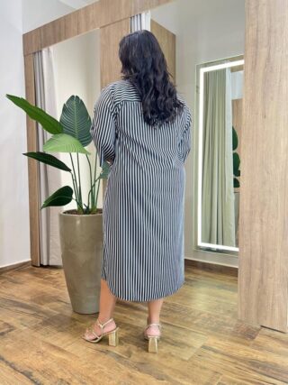 Vestido Midi sem Bojo Plus Fechamento em Botões Listrado - Fernanda Ramos Store