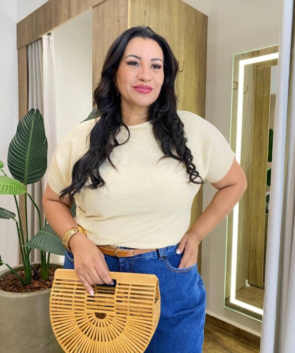 Blusa Feminina Manga Curta Modal Estela Plus Canelada Areia - Fernanda Ramos Store