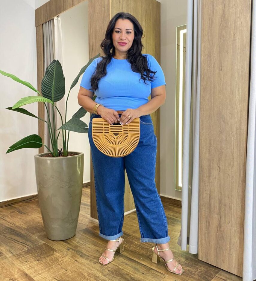 Blusa Feminina Manga Curta Plus Canelada Azul Claro - Fernanda Ramos Store