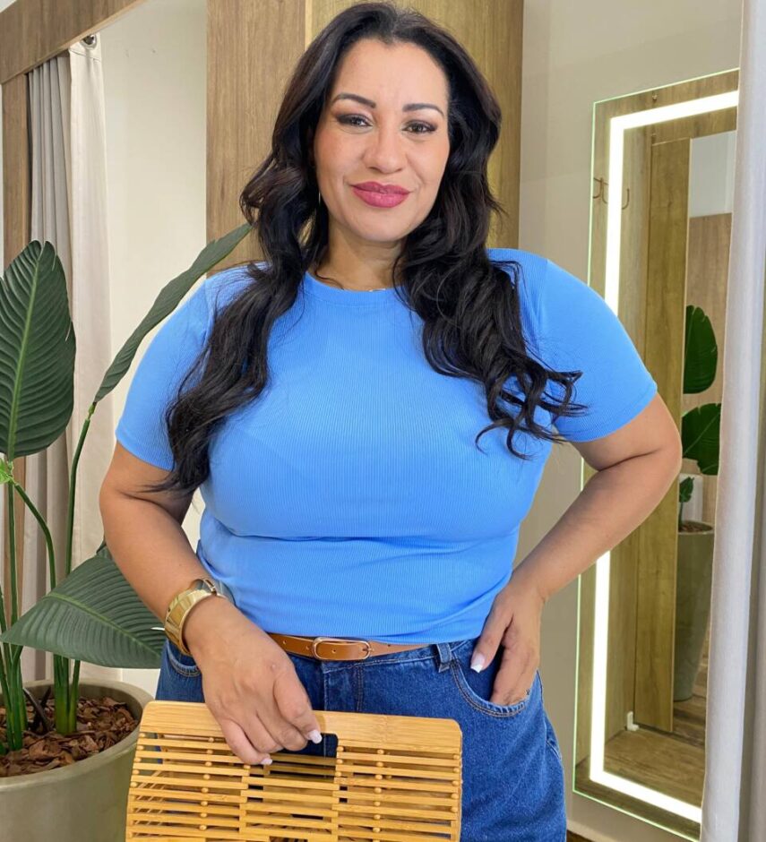 Blusa Feminina Manga Curta Plus Canelada Azul Claro - Fernanda Ramos Store