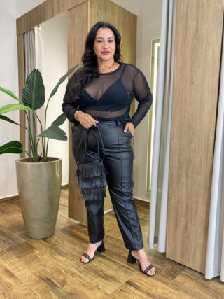 Blusa Feminina Manga Longa Plus em Tule Transparente Preta - Fernanda Ramos Store