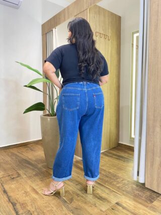 Blusa Feminina Maria Manga Curta Moletinho Plus Preta - Fernanda Ramos Store