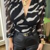 Body Feminino Cléo sem Bojo Manga Bufante em Tule Animal Print - Fernanda Ramos Store