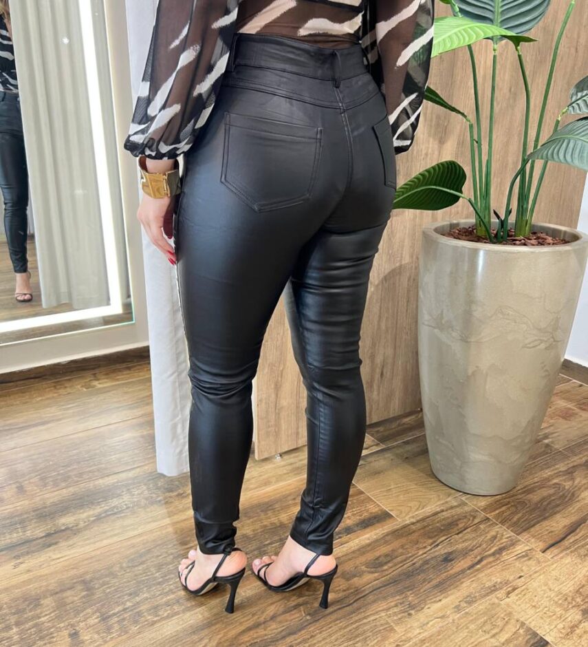 Calça Feminina Couro Eco Skinny Isabelly Preta - Fernanda Ramos Store