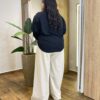 Calça Feminina Plus Pantalona Viscolinho Detalhe em Friso Cru - Fernanda Ramos Store