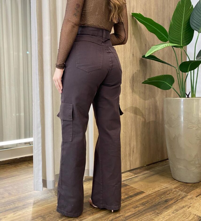 Calça Jeans Feminina Cargo Stella Marrom Escuro 123870 - Fernanda Ramos Store