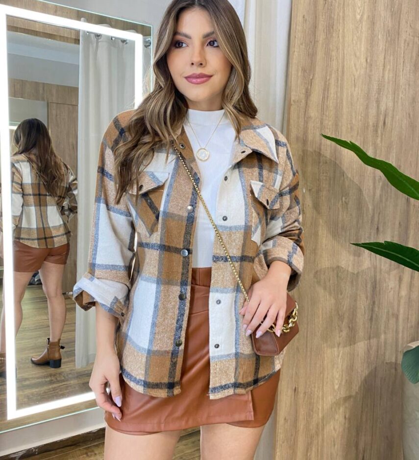 Camisa Feminina Manga Longa Xadrez com Bolso Bege 6666 - Fernanda Ramos Store