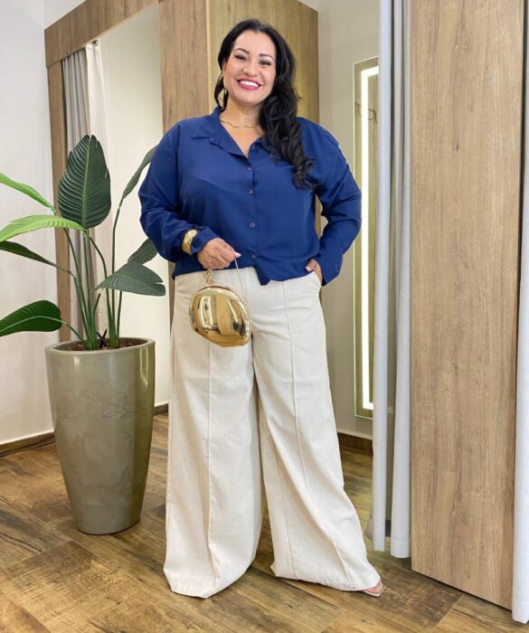 Camisa Feminina Social Plus Manga Longa com Botões Azul Marinho - Fernanda Ramos Store