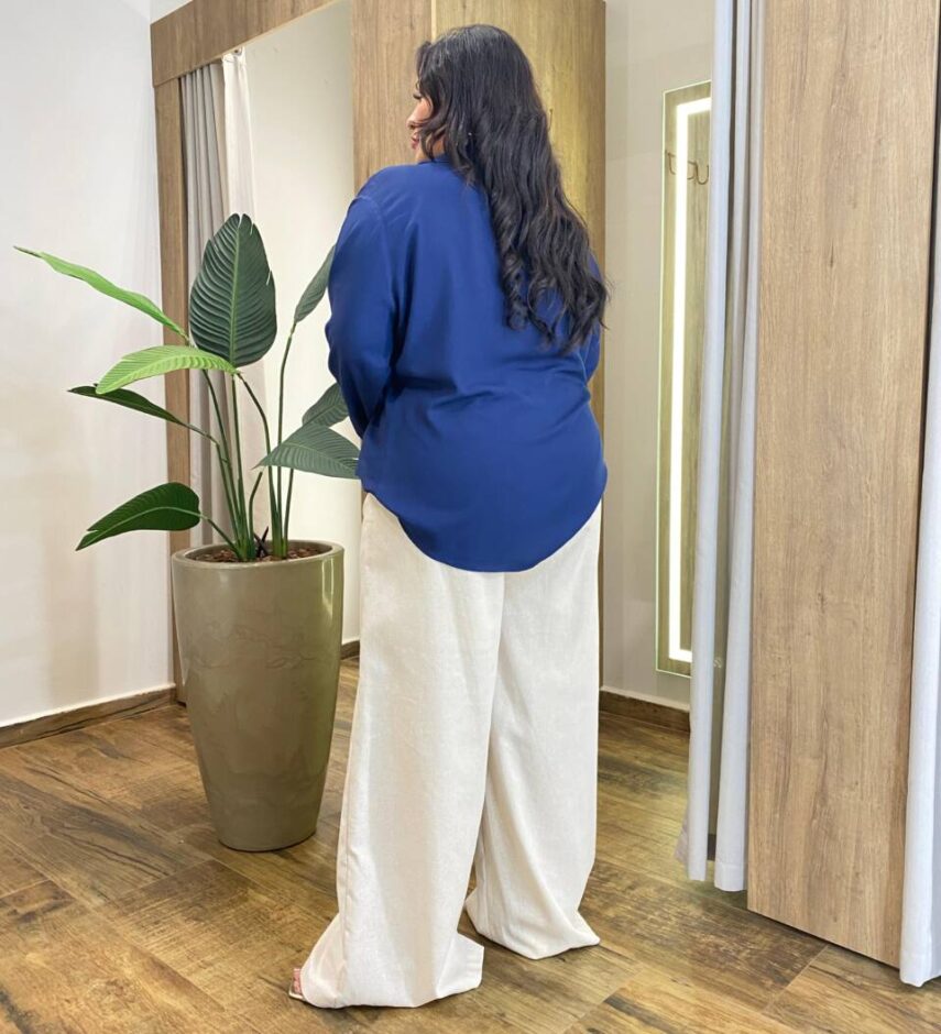 Camisa Feminina Social Plus Manga Longa com Botões Azul Marinho - Fernanda Ramos Store